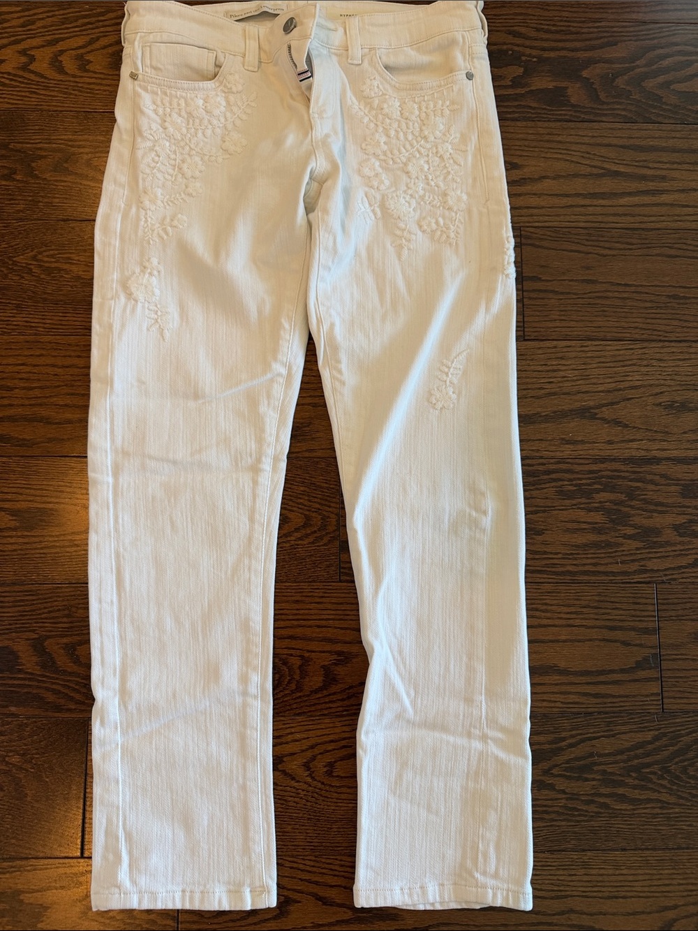 White Women's Embroidered Skinny Jeans